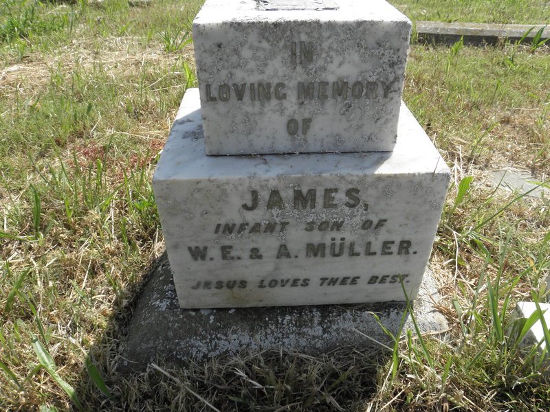 MÜLLER James