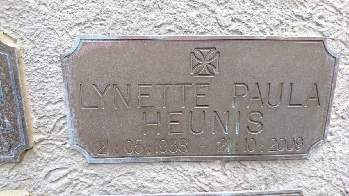 HEUNIS Lynette Paula 1938-2009