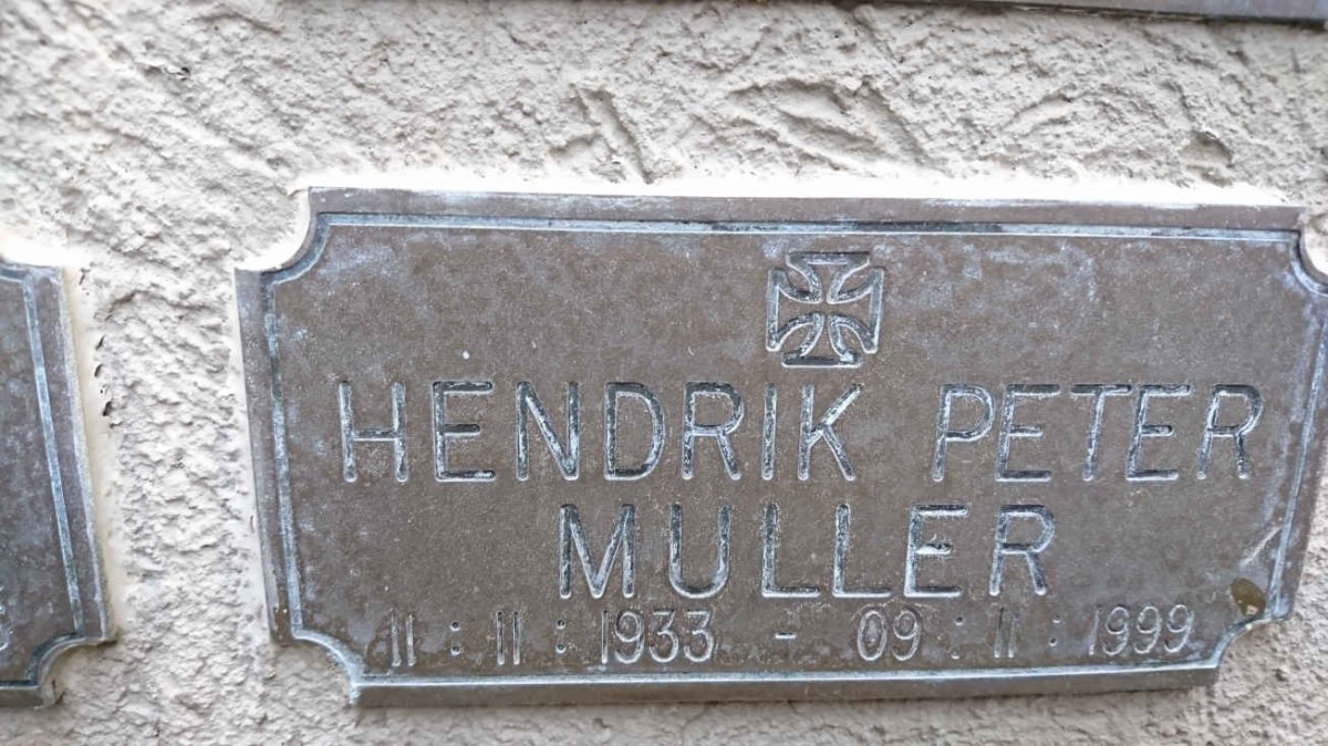 MULLER Hendrik Peter 1933-1999