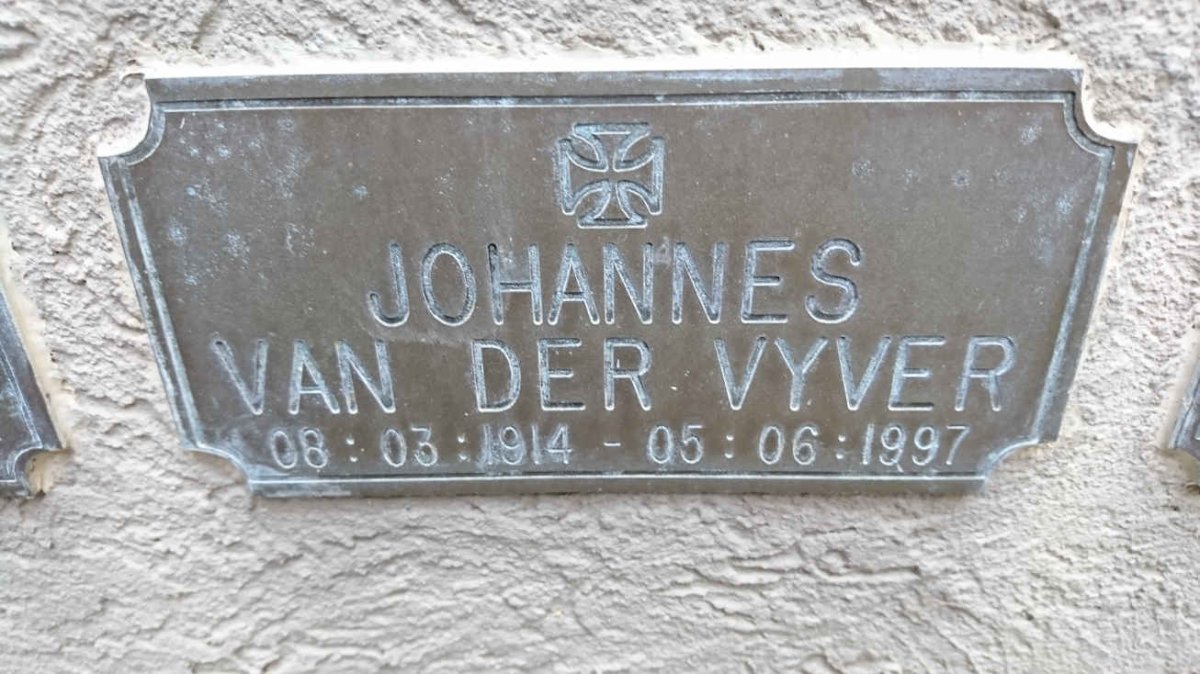 VYVER Johannes, van der 1914-1997