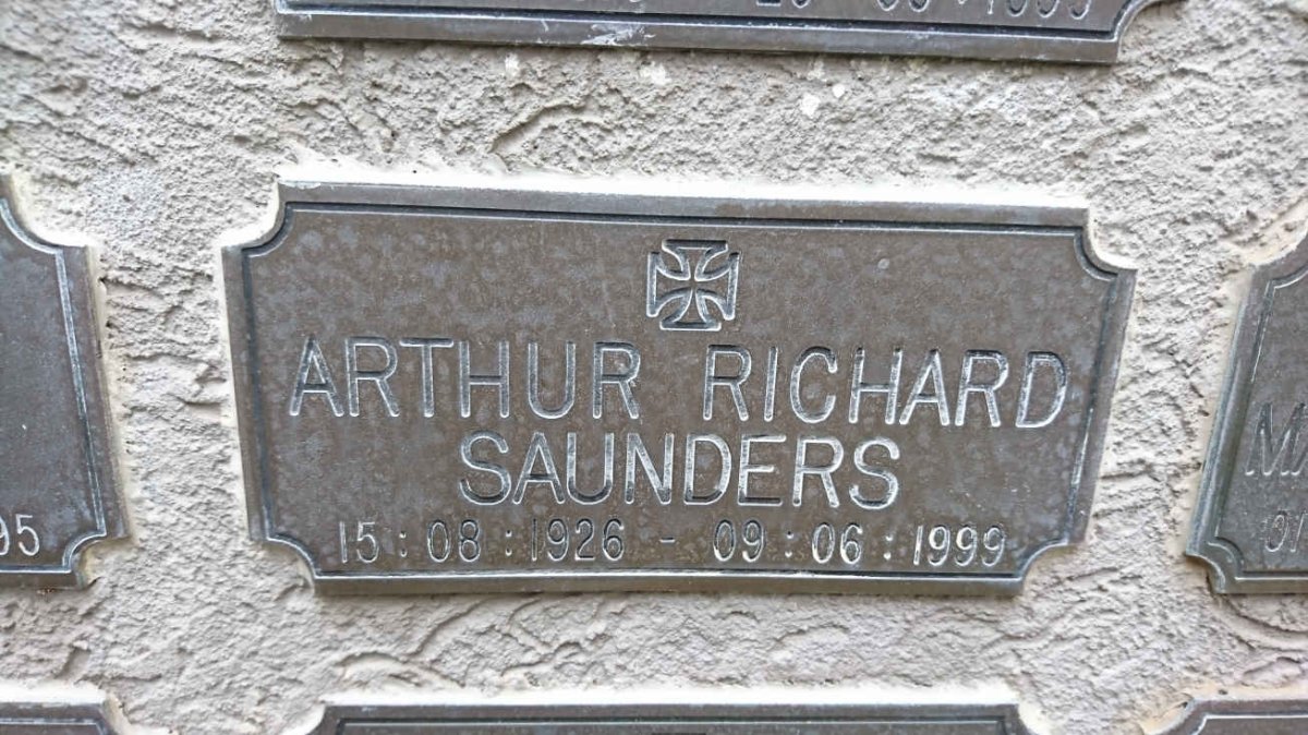 SAUNDERS Arthur Richard 1926-1999