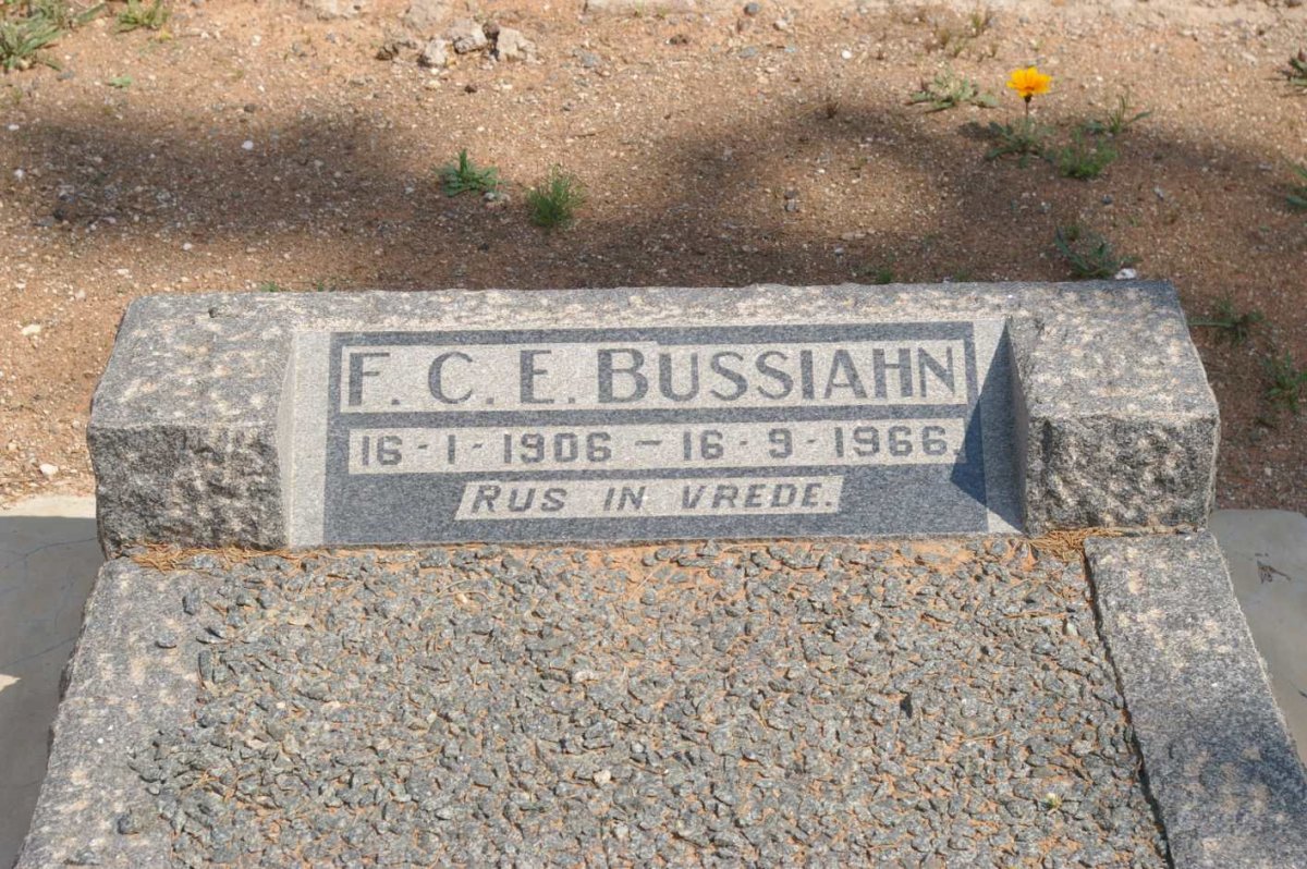 BUSSIAHN F.C.E. 1906-1966