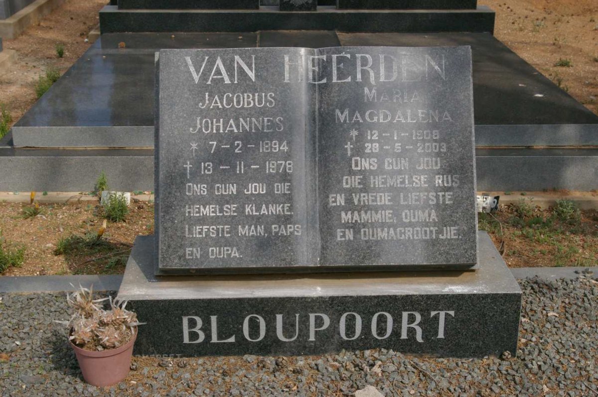 HEERDEN Jacobus Johannes, van 1894-1978 &amp; Maria Magdalena 1908-2003