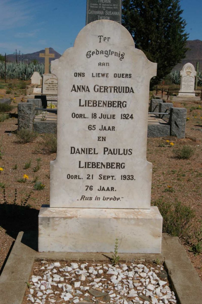 LIEBENBERG Daniel Paulus -1933 &amp; Anna Gertruida -1924