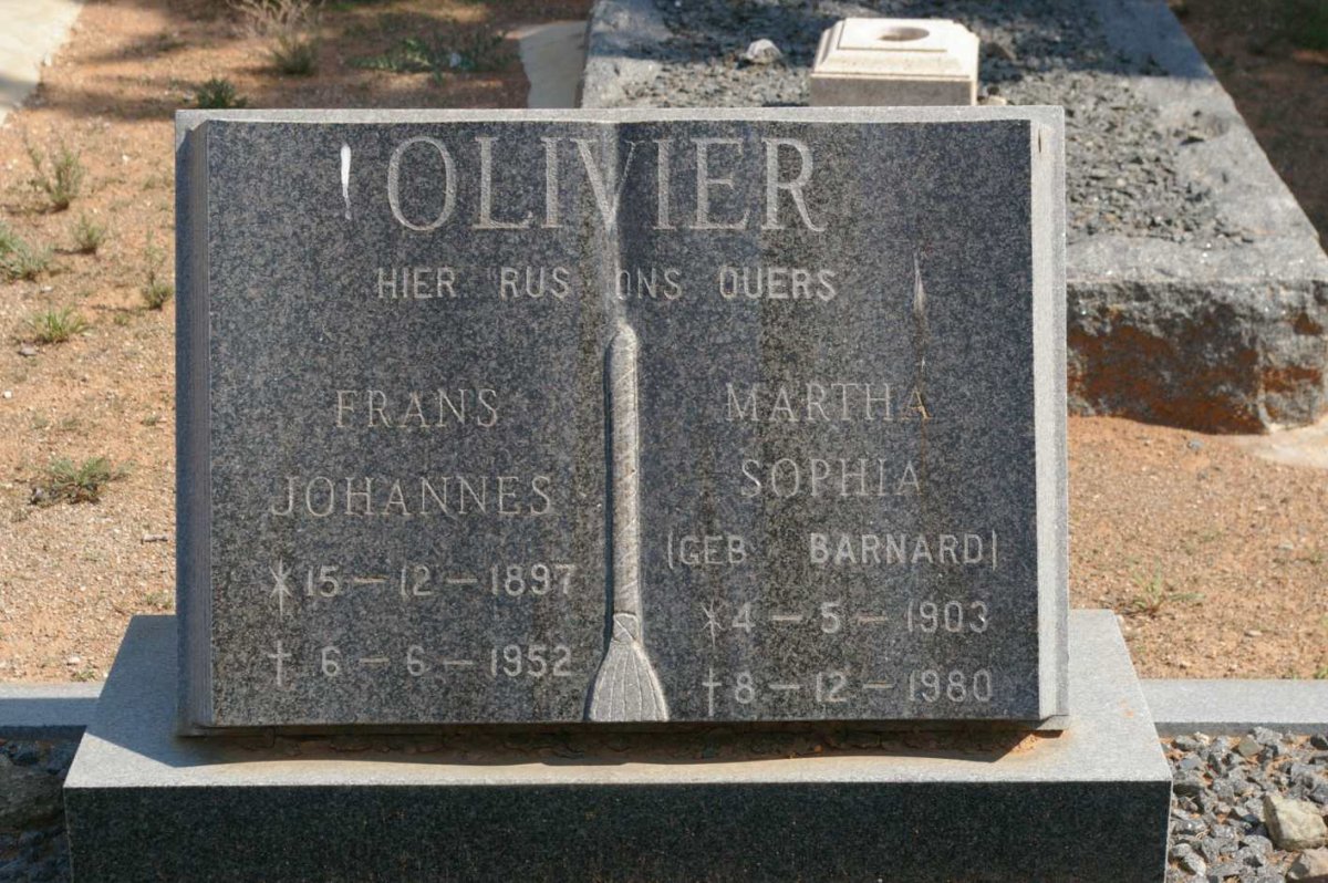 OLIVIER Frans Johannes 1897-1952 &amp; Martha Sophia BARNARD 1903-1980