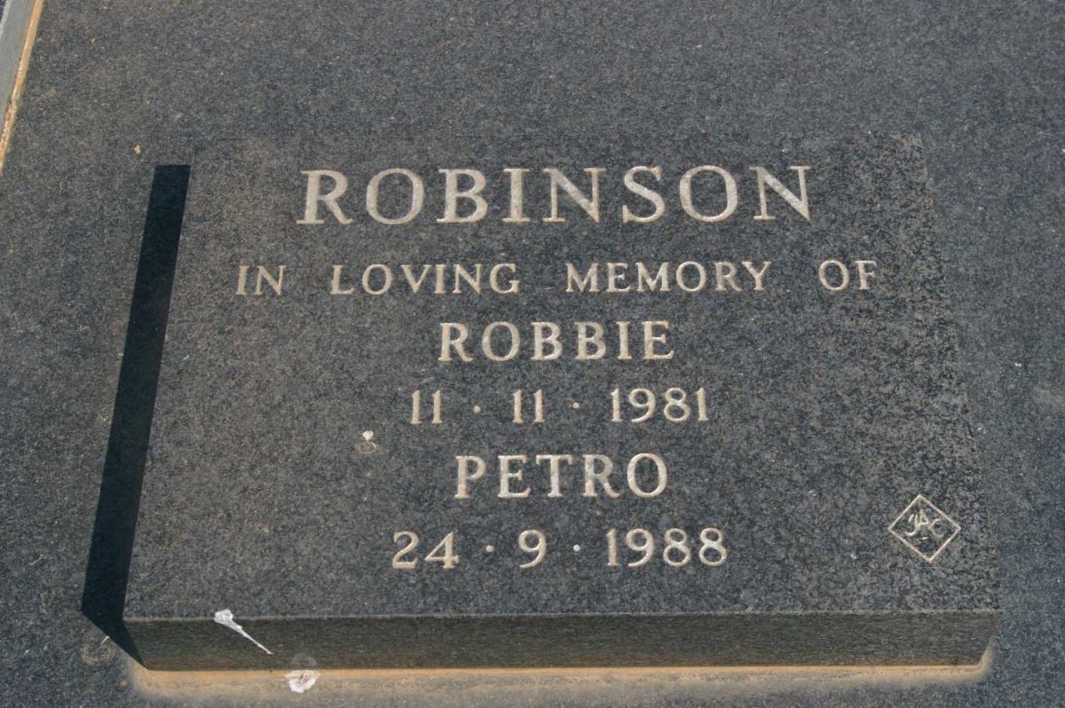 ROBINSON Robbie -1981 :: ROBINSON Petro -1988