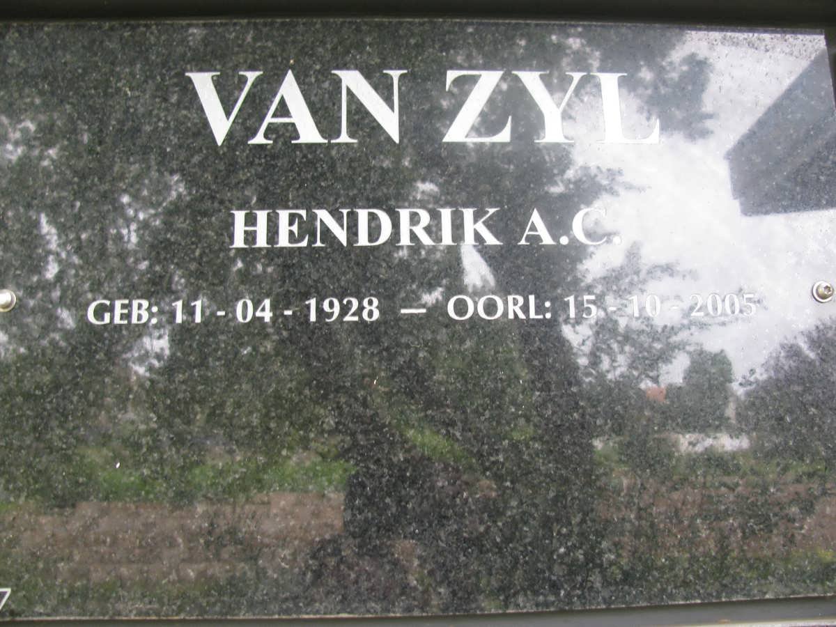 ZYL Hendrik A.C., van 1928-2005