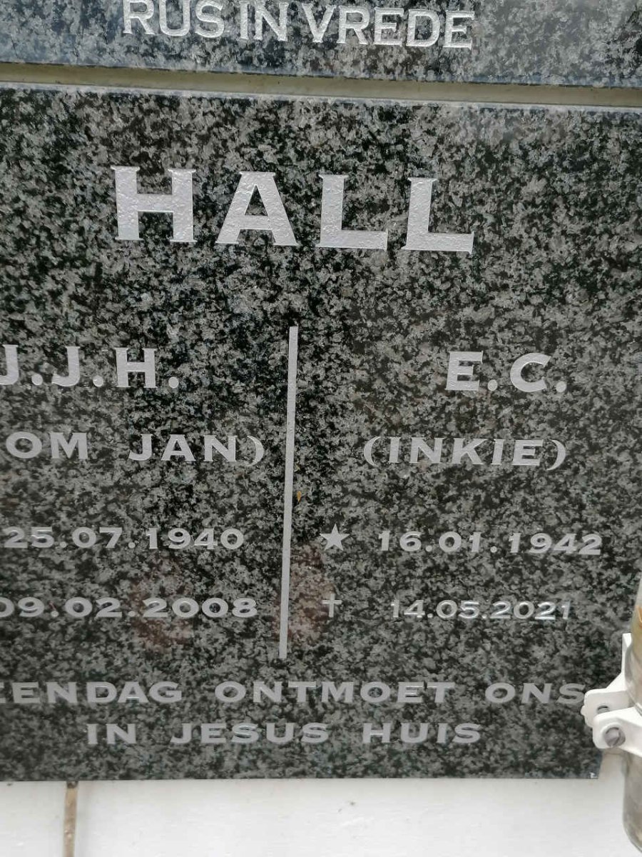 HALL J.J.H. 1940-2008 &amp; E.C. 1942-2021