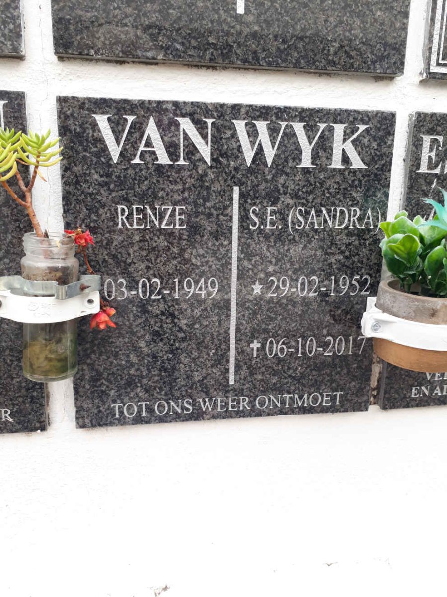 WYK Renze, van 1949- &amp; S.E. 1952-2017