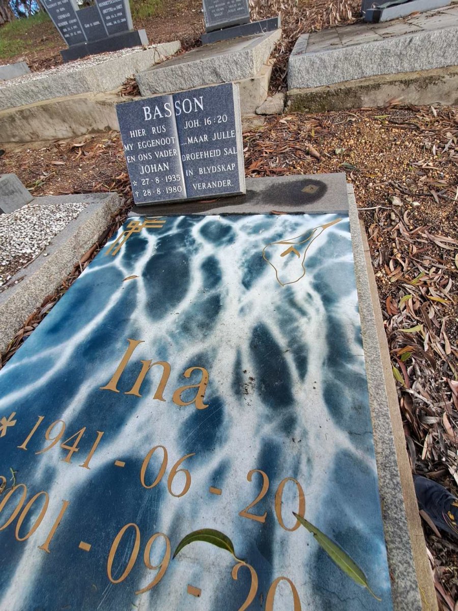 BASSON Johan 1935-1980 &amp; Ina 1941-2001