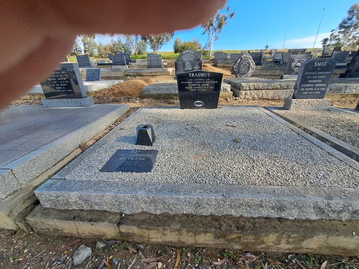 ERASMUS Jeanetta Jakoba nee VAN JAARSVELD 1934-1975 :: ELS Jacolene nee GELDENHUYS 1977-2013