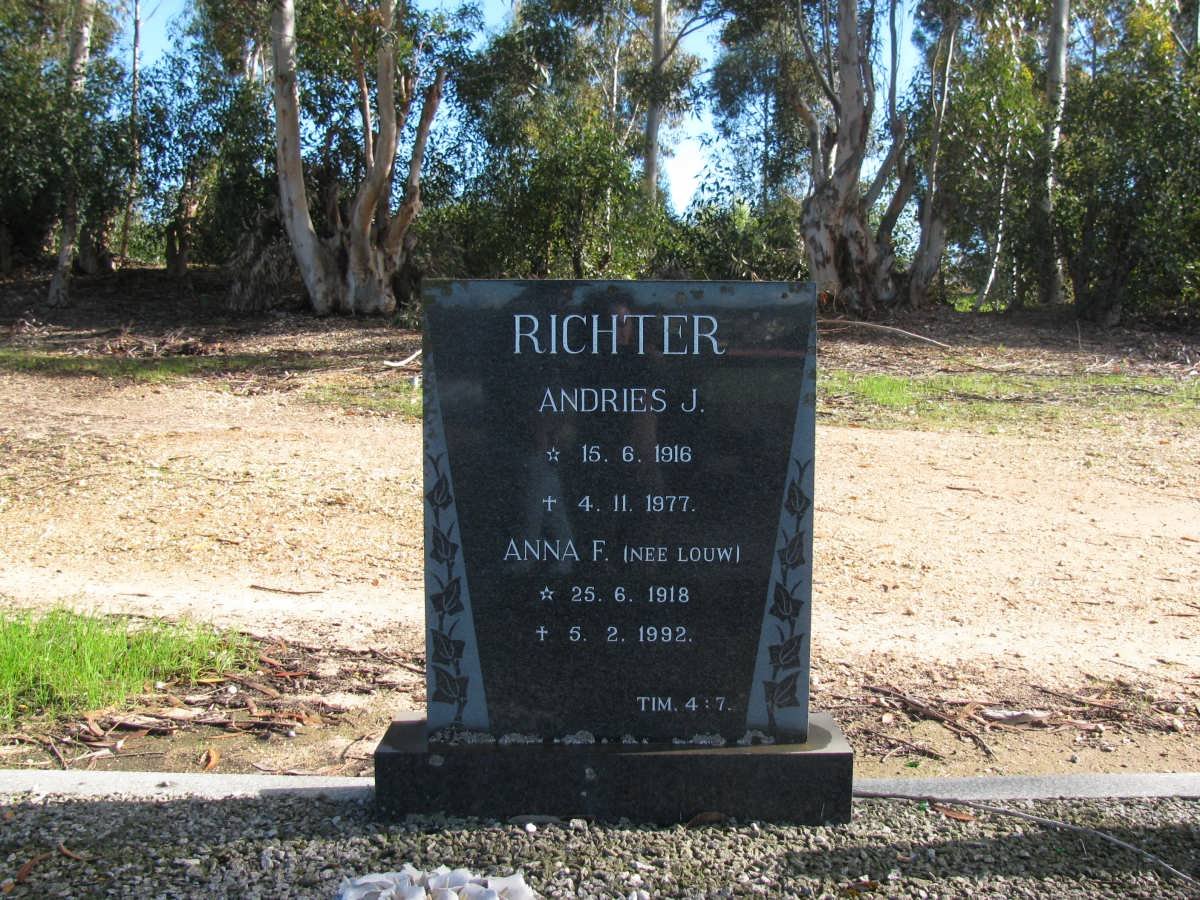 RICHTER Andries J. 1916-1977 &amp; Anna F. LOUW 1918-1992