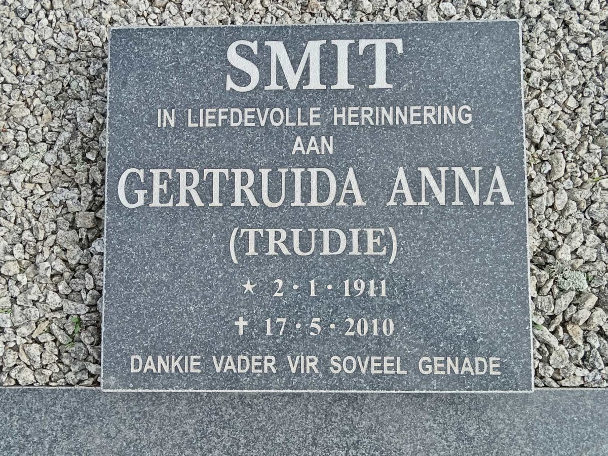 SMIT Gertruida Anna 1911-2010