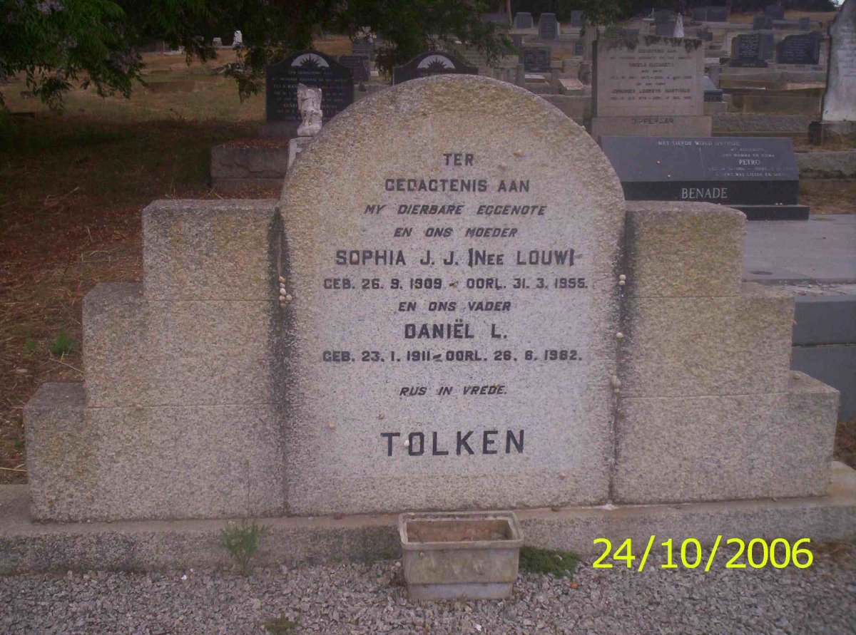 TOLKEN Daniel L. 1911-1982 &amp; Sophia J.J. LOUW 1909-1955