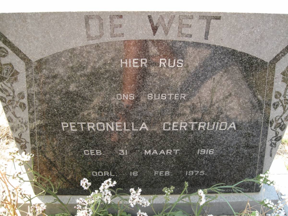 WET Petronella Gertruida, de 1916-1975