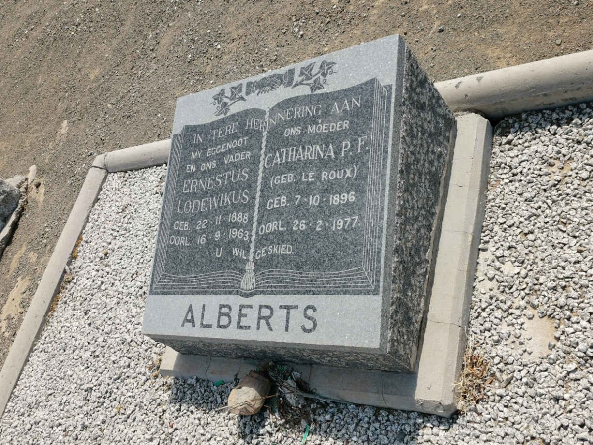 ALBERTS Ernestus Lodewikus 1888-1963 &amp; Catharina P.F. LE ROUX 1896-1977