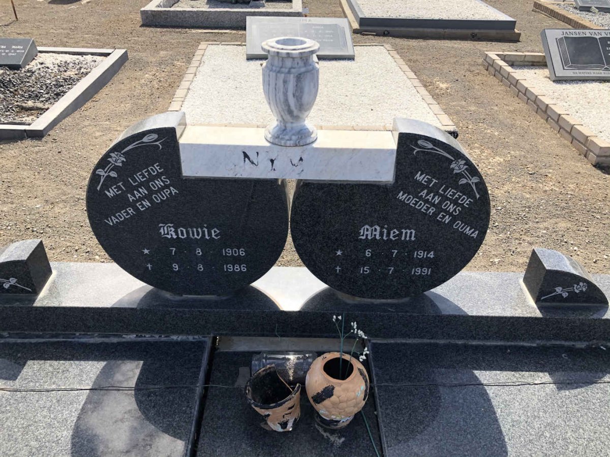 SNYMAN Kowie 1906-1986 &amp; Miem 1914-1991