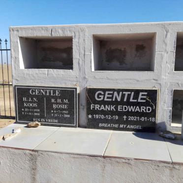 GENTLE H.J.N. Koos 1939-2010 & R.H.M. Rosie 1943-2008 :: GENTLE Frank Edward 1970-2021