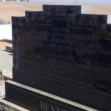 BESTER Jacobus Johannes Andreas 1887-1957 & Elizabeth Johanna BRAND 1890-1954