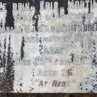 Western Cape, MOSSEL BAY district, Klein Brak River, Klipheuvel 143, The Homestead, farm cemetery