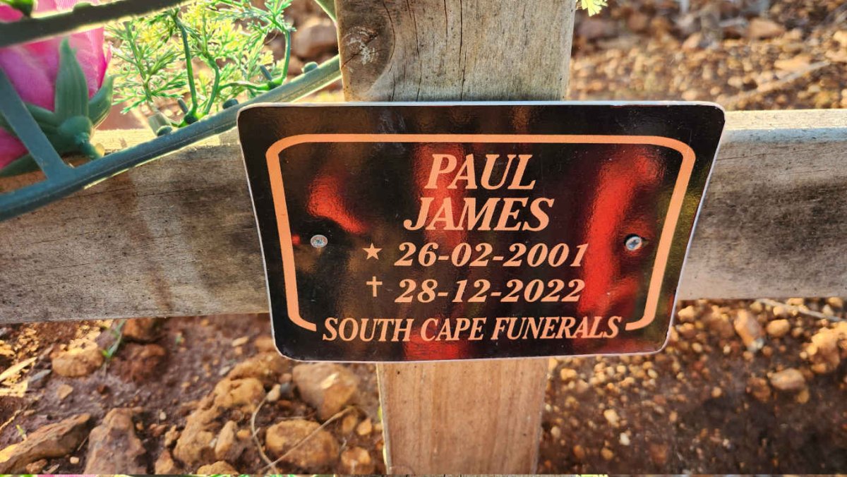 JAMES Paul 2001-2022