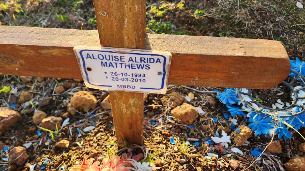 MATTHEWS Alouise Alrida 1984-2010