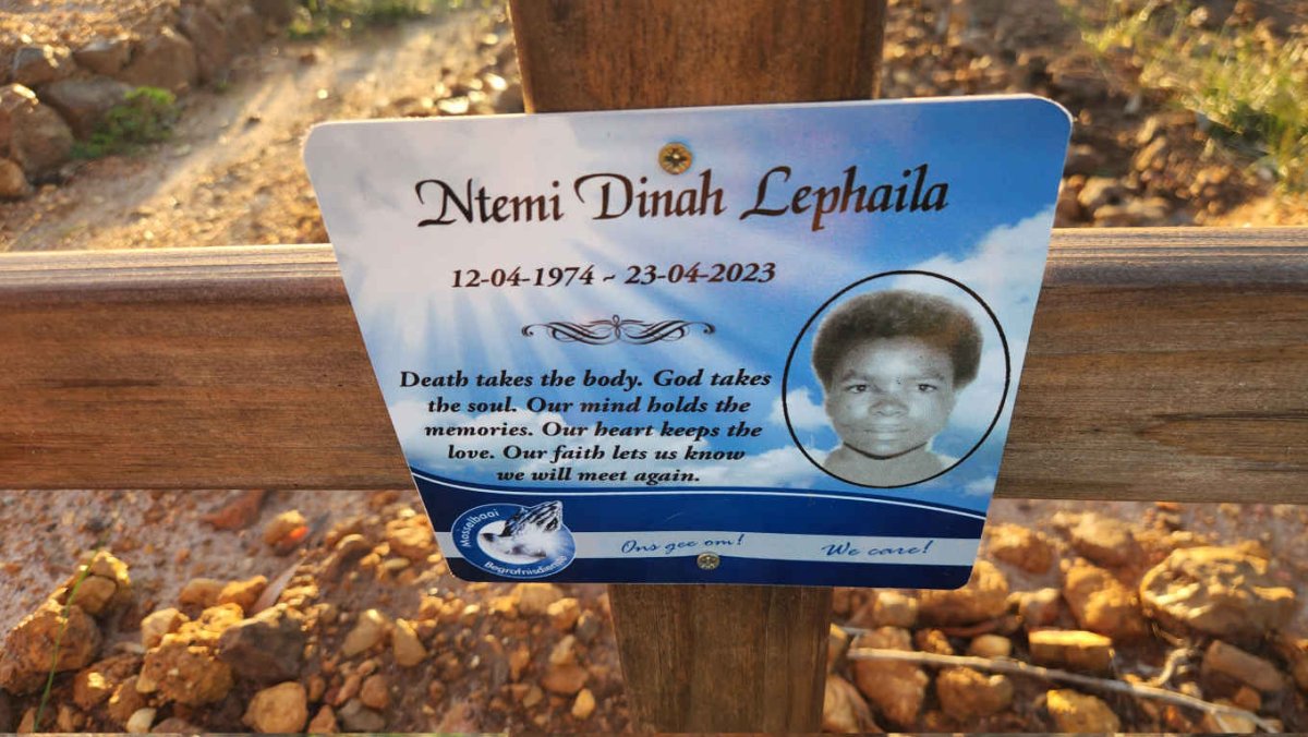 LEPHAILA Ntemi Dinah 1974-2023