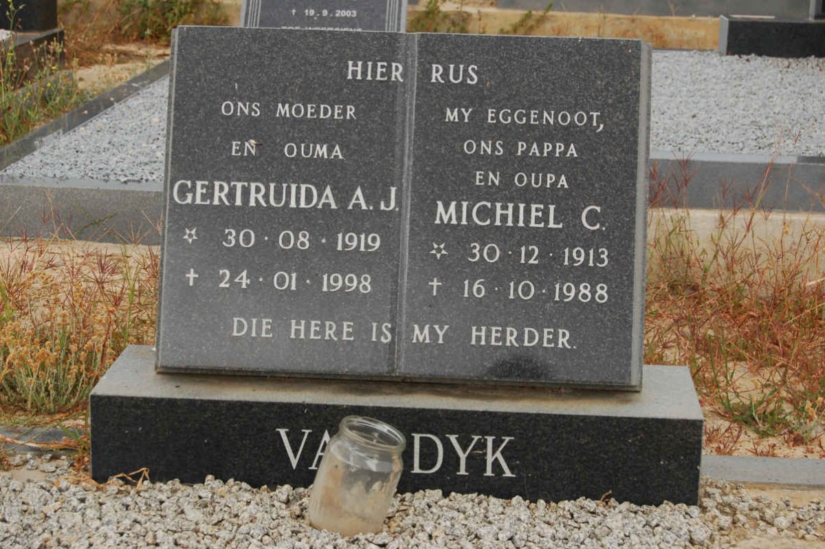 DYK Michiel C., van 1913-1988 &amp; Gertruida A.J. 1919-1998