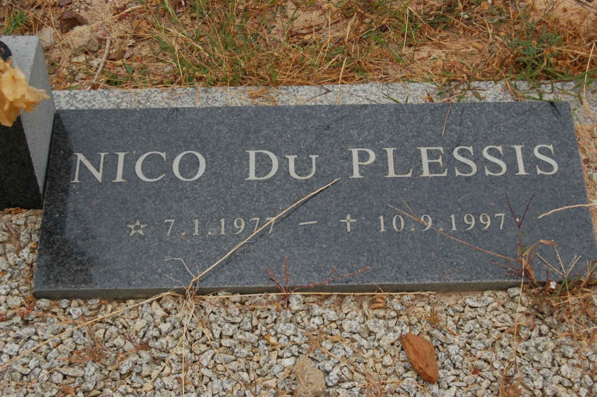 PLESSIS Nico, du 1977-1997