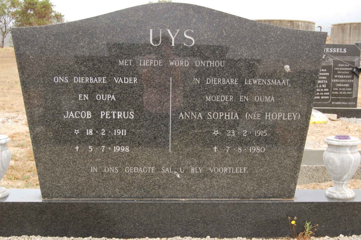 UYS Jacob Petrus 1911-1998 &amp; Anna Sophia HOPLEY 1915-1980