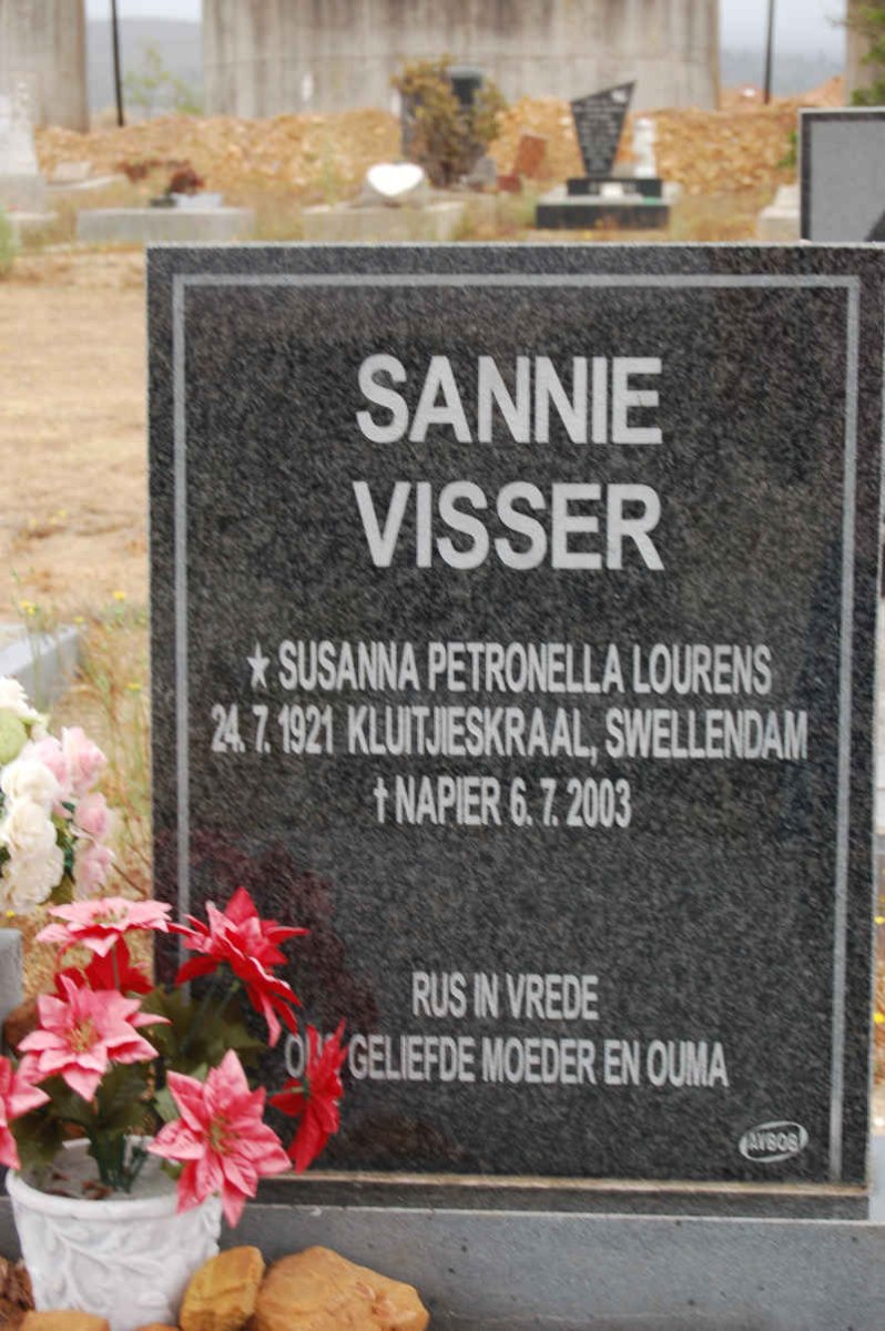 VISSER Susanna Petronella nee LOURENS 1921-2003