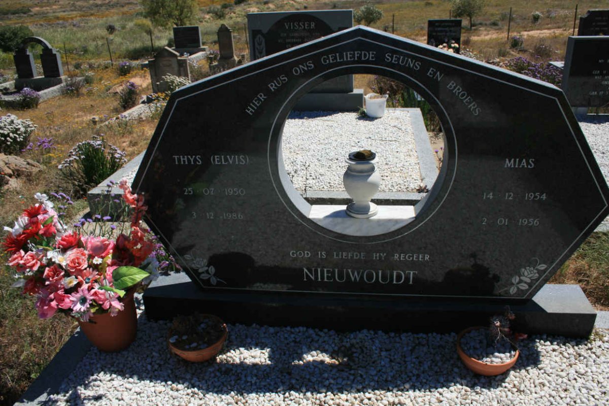 NIEUWOUDT Thys 1950-1986 :: NIEUWOUDT Mias 1954-1956