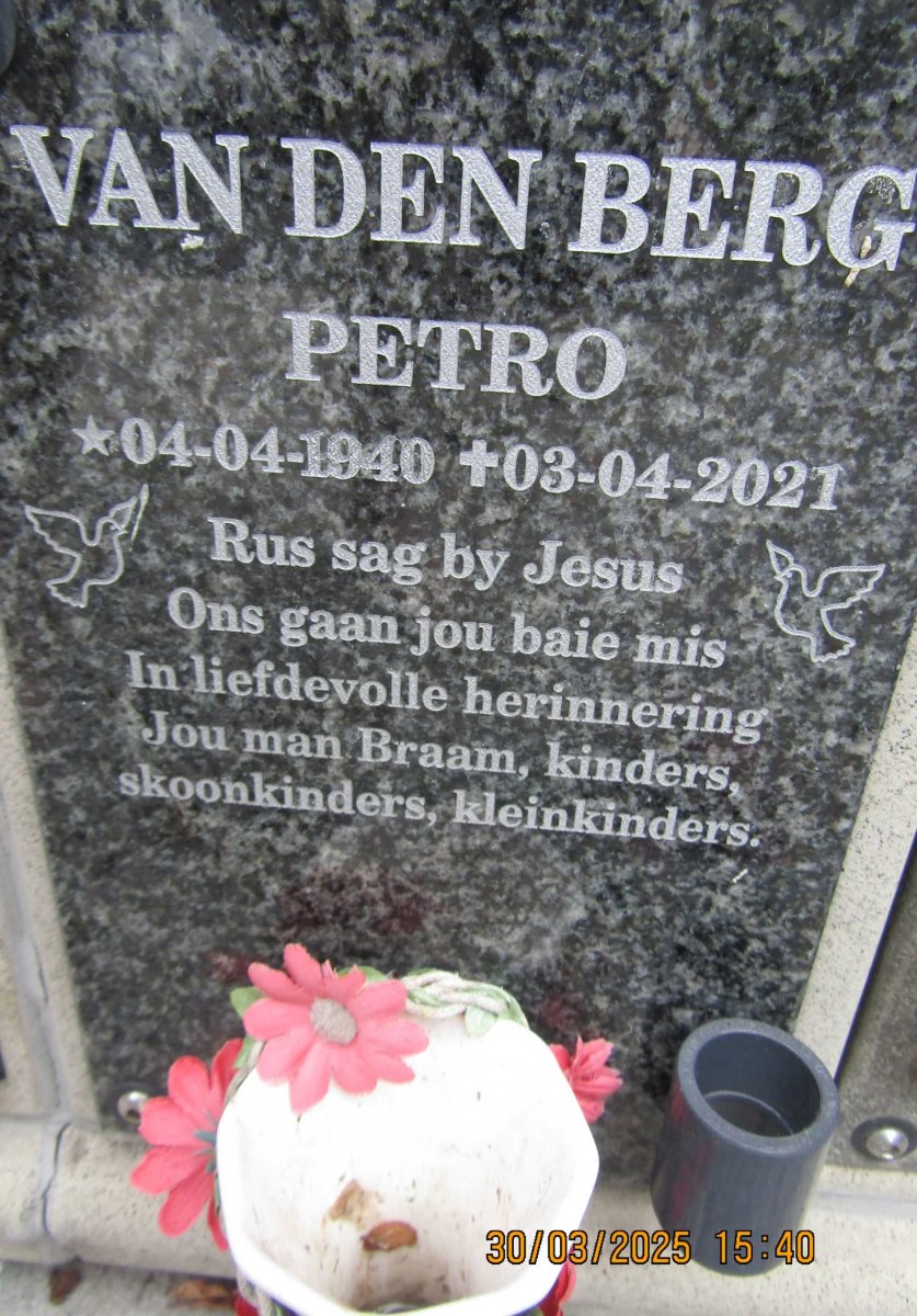 BERG Petro, van den 1940-2021