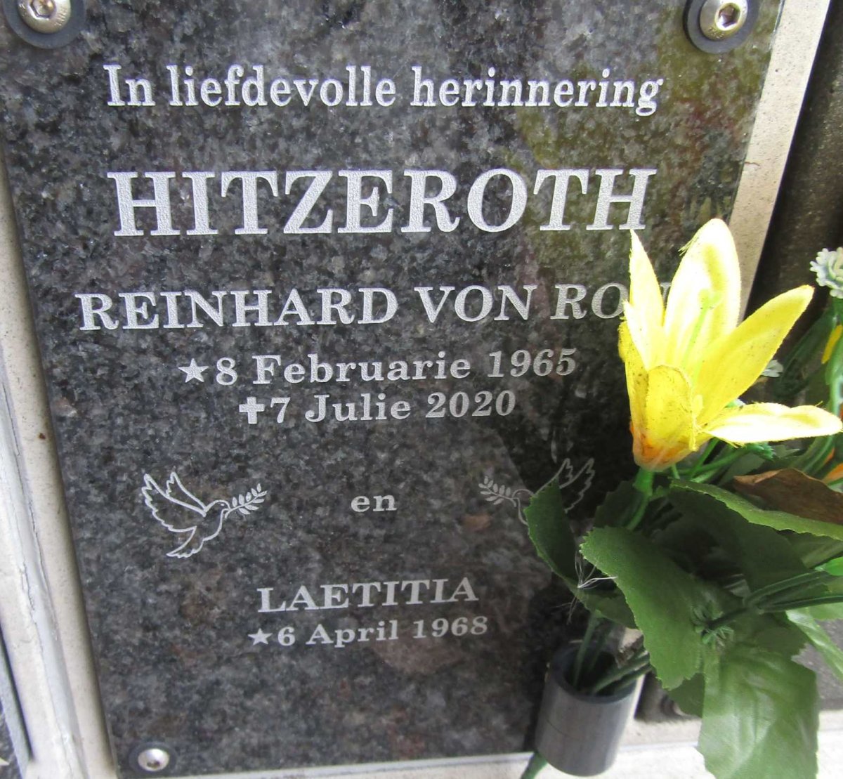 HITZEROTH Reinhard Von Ro? 1965-2020 :: HITZEROTH Laetitia 1968-