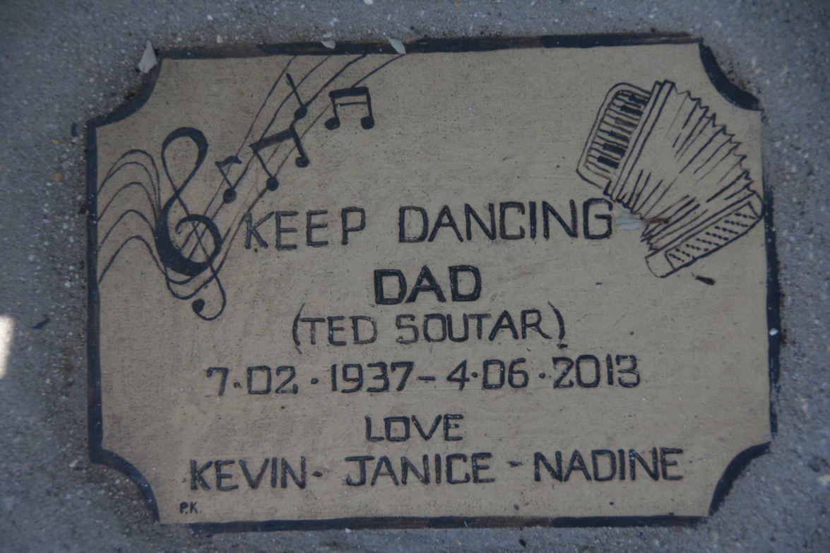 SOUTAR Ted 1937-2013