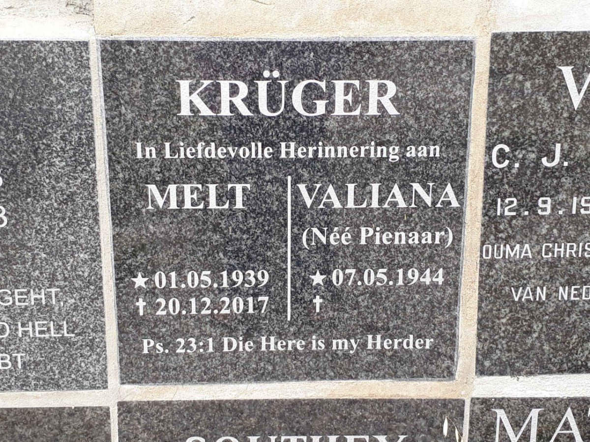 KRÜGER Melt 1939-2017 &amp; Valiana PIENAAR 1944-