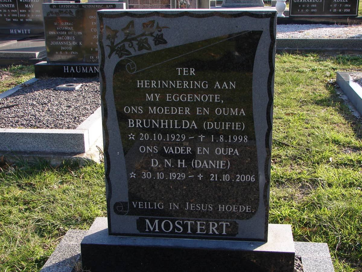 MOSTERT D.N.H. 1929-2006 &amp; Brunhilda 1929-1998