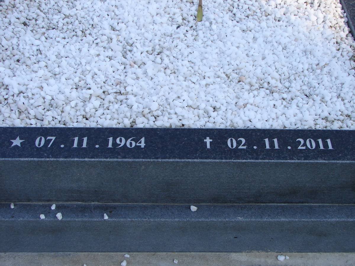 MERWE Mike, van der 1964-2011