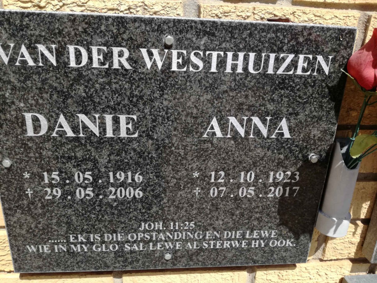 WESTHUIZEN Danie, van der 1916-2006 &amp; Anna 1923-2017