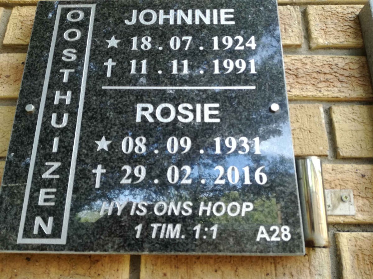OOSTHUIZEN Johnnie 1924-1991 &amp; Rosie 1931-2016