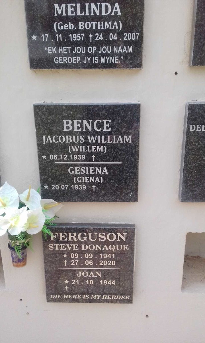 FERGUSON Steve Donaque 1941-2020 &amp; Joan 1944-