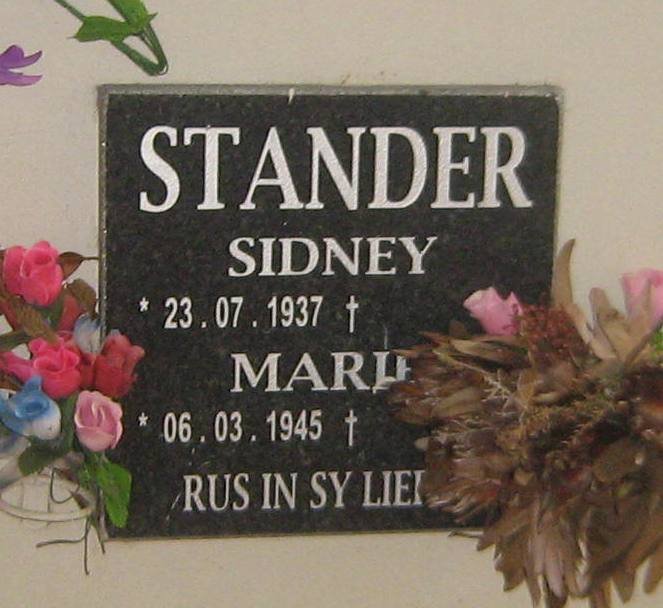 STANDER Sidney 1937- &amp; Marie 1945-
