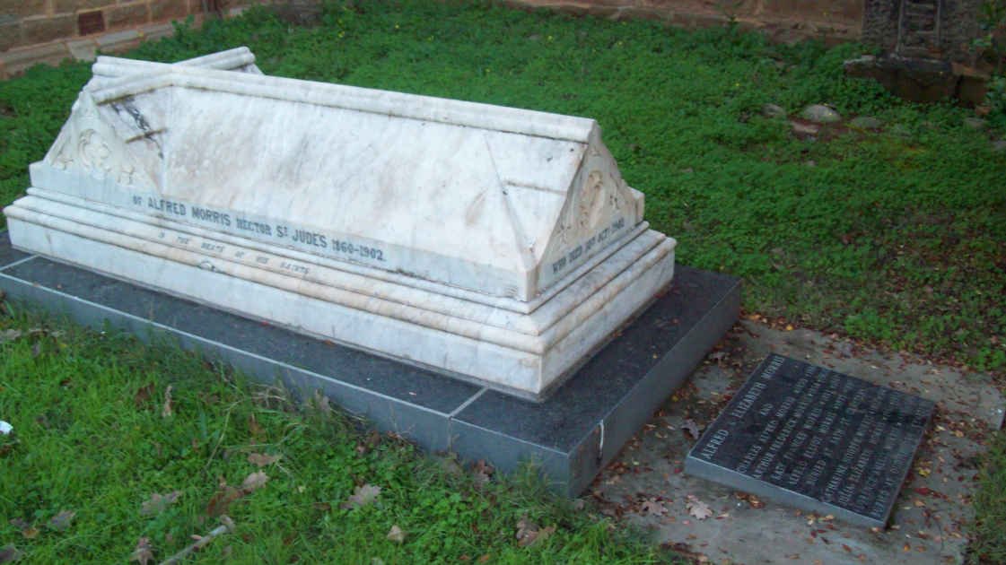 MORRIS Alfred  -1902 &amp; Elizabeth  -1903