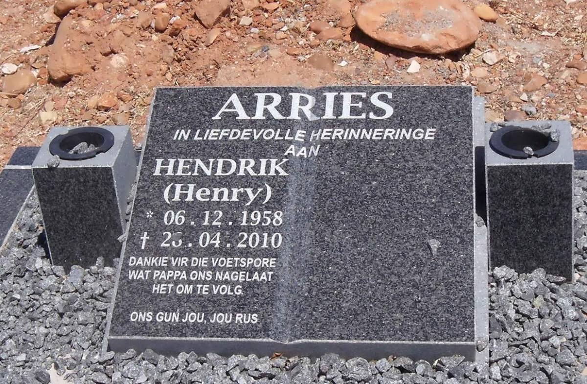 ARRIES Hendrik 1958-2010
