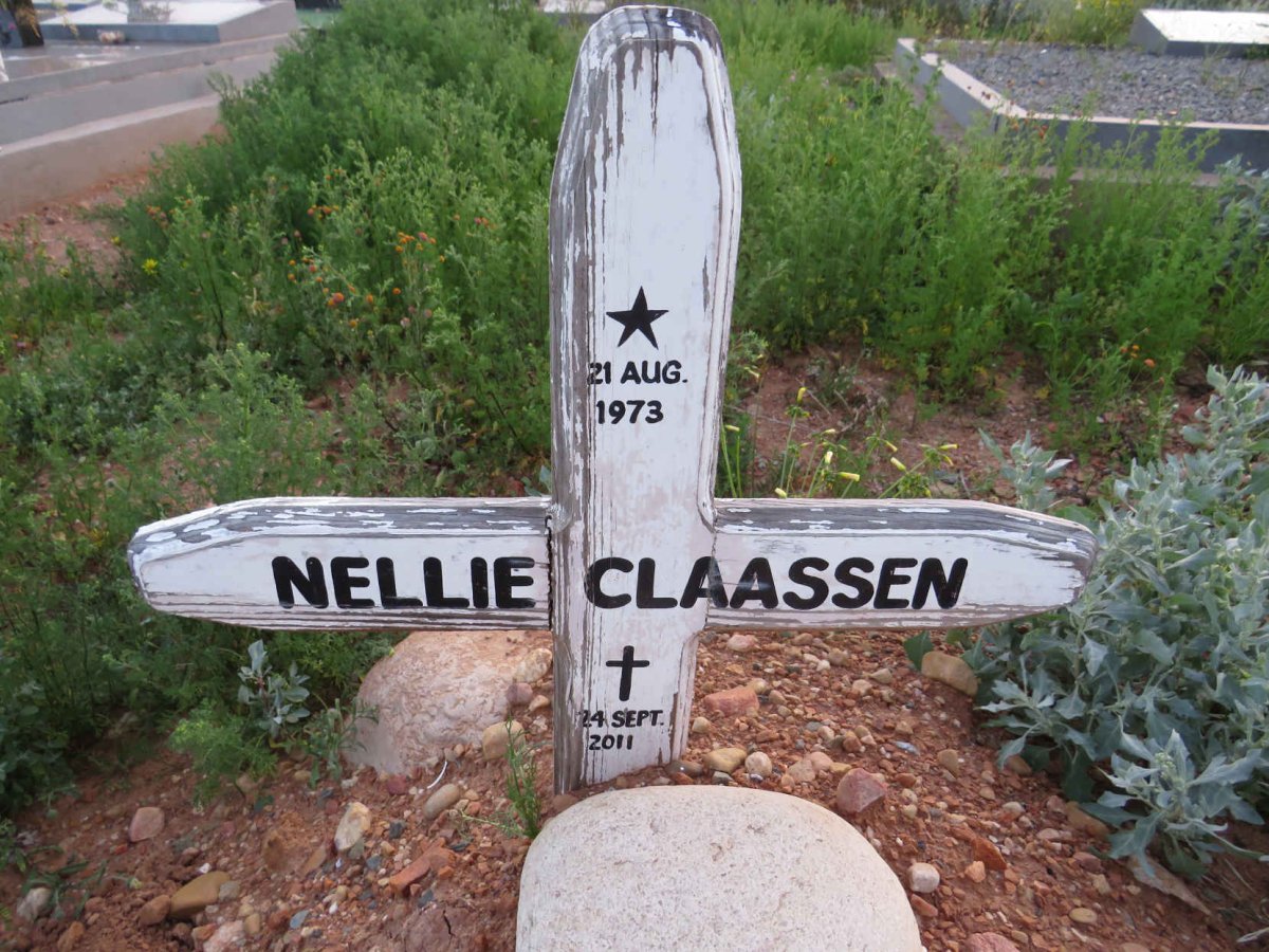 CLAASSEN Nellie 1973-2011