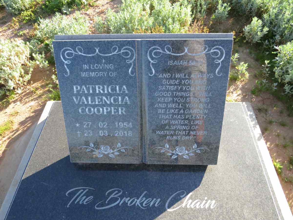 COOPER Patricia Valencia 1954-2018