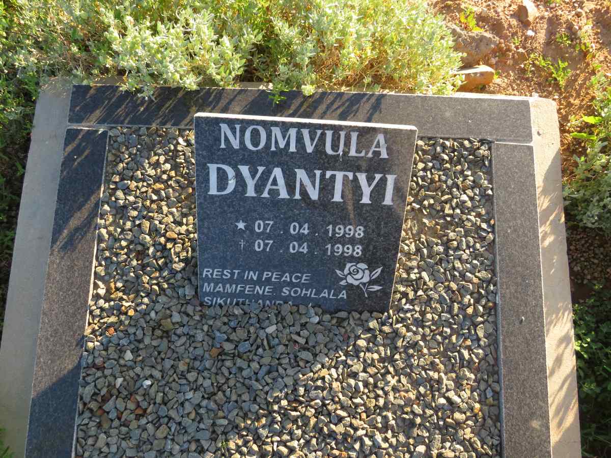DYANTYI Nomvula 1998-1998