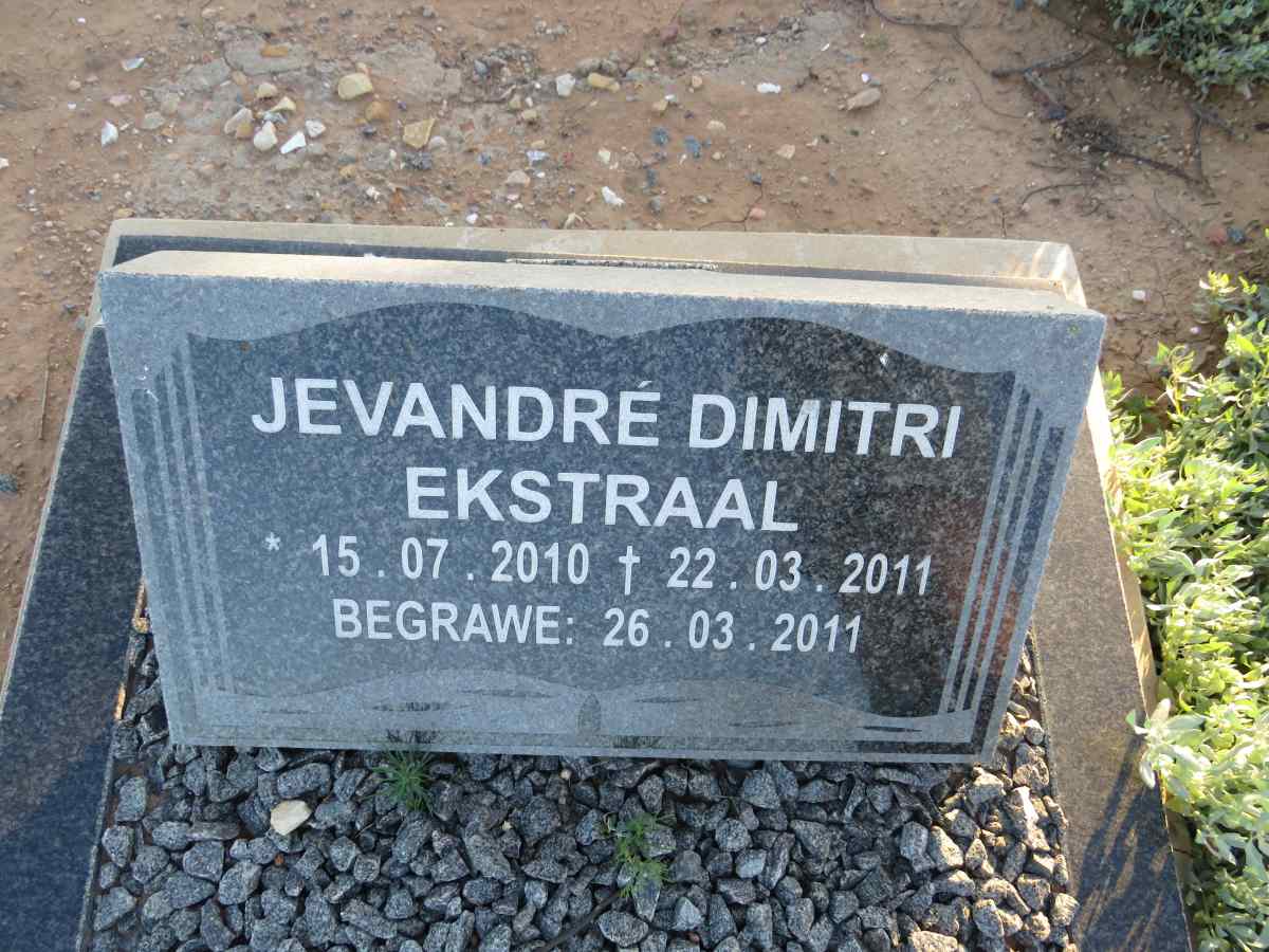 EKSTRAAL Jevandre Dimitri 2010-2011