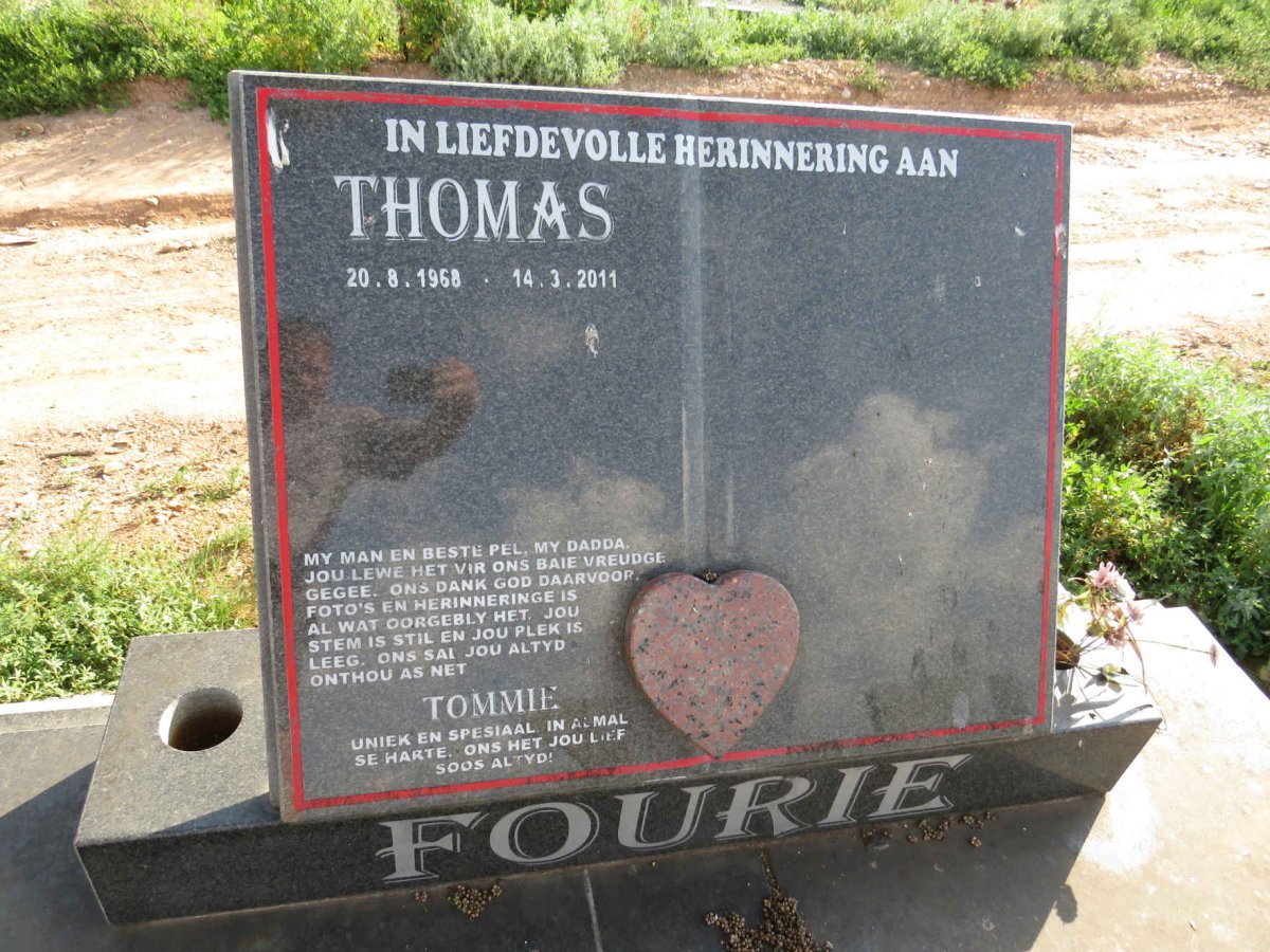 FOURIE Thomas 1968-2011