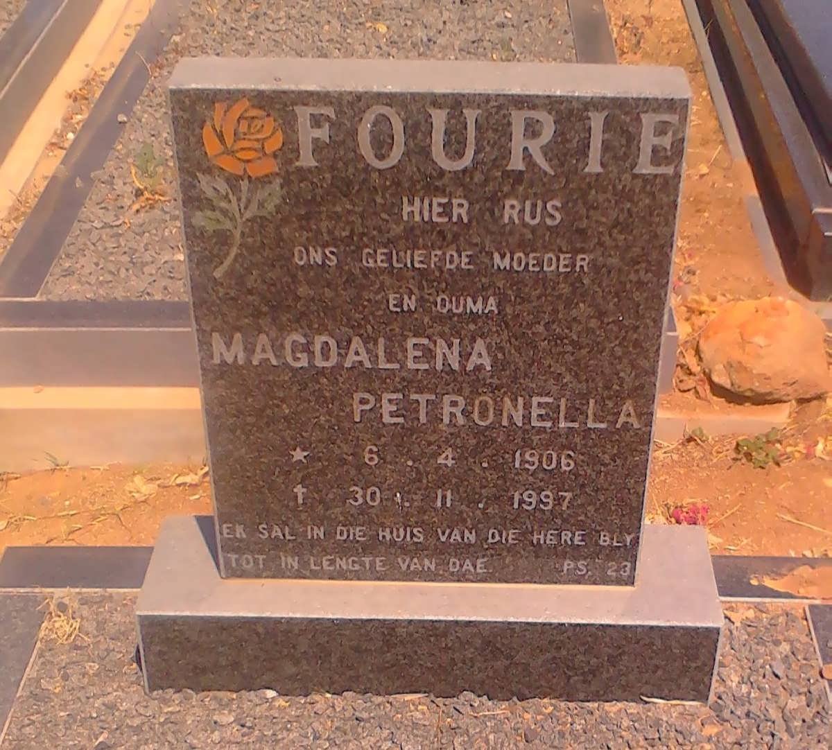 FOURIE Magdalena Petronella 1906-1997